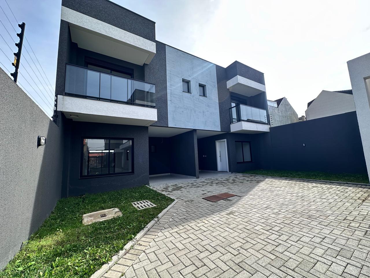 Fotografia 1 · Sobrado à venda no Uberaba · Uberaba