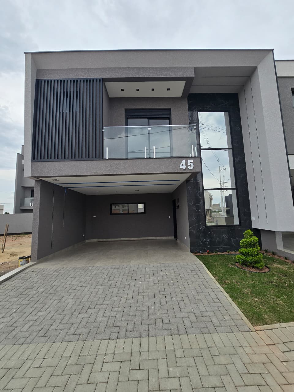 Fotografia 1 · OPORTUNIDADE | Residencial Vigneto, 45 – São José dos Pinhais · Costeira